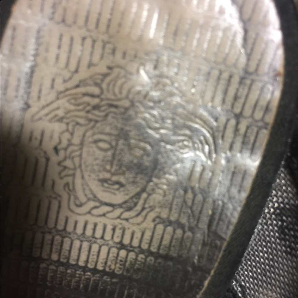 Versace heels - Picture 3 of 6